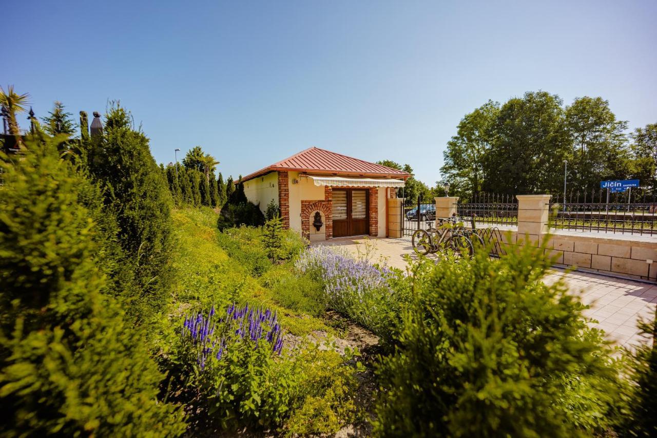 Villa Libosad Jičín Esterno foto